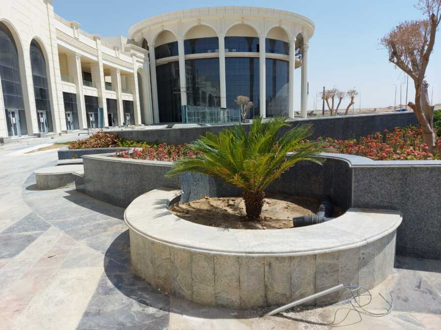Durrat Al Karaz Mall Phase 1 - Modern Technology